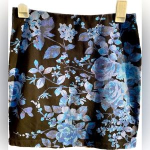 Floral mini skirt, Size Small, Express